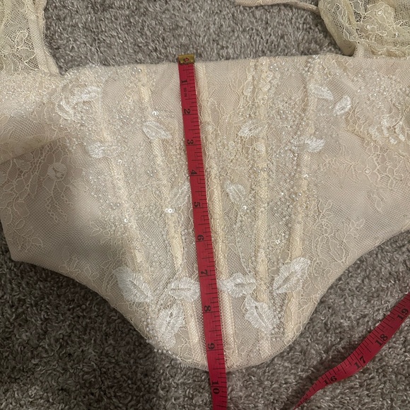 RARE OhPolly Neve Embellished Lace top - Picture 8 of 8